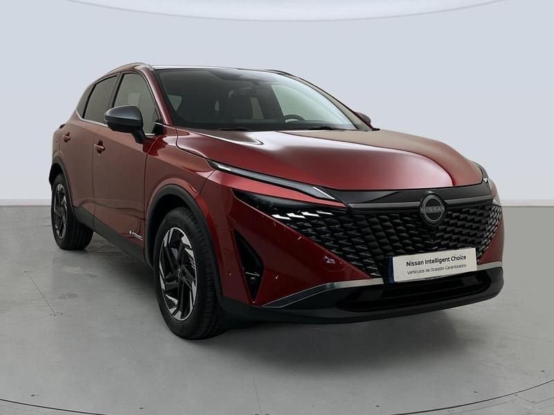 Usado Nissan Qashqai N-Connecta 190 CV (139 kW) 2025 Rojo SUV