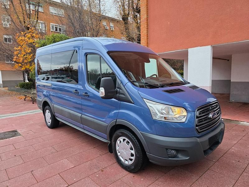 Azul Usado 2018 Ford Transit Trend Familiar | 26.900 € - Imagen 1/4