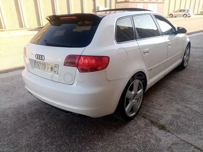Usado Audi A3 Attraction 140 CV (102 kW) 2008 Blanco Utilitario