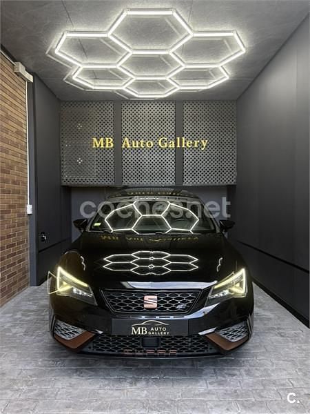 Usado Seat Leon CUPRA 290 CV (213 kW) 2020 Negro Berlina