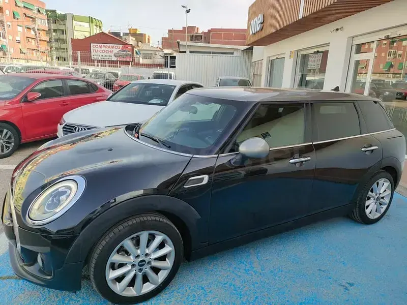 Usado Mini Cooper D Clubman 150 CV (110 kW) 2017 Gris / plata Familiar