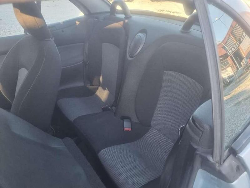 Usado Peugeot 206 CC 137 CV (100 kW) 2003 Azul Descapotable