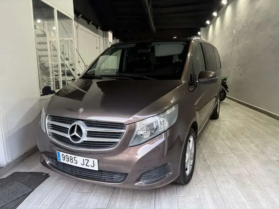 Usado Mercedes V220 Avantgarde 163 CV (119 kW) 2017 Marrón Monovolumen