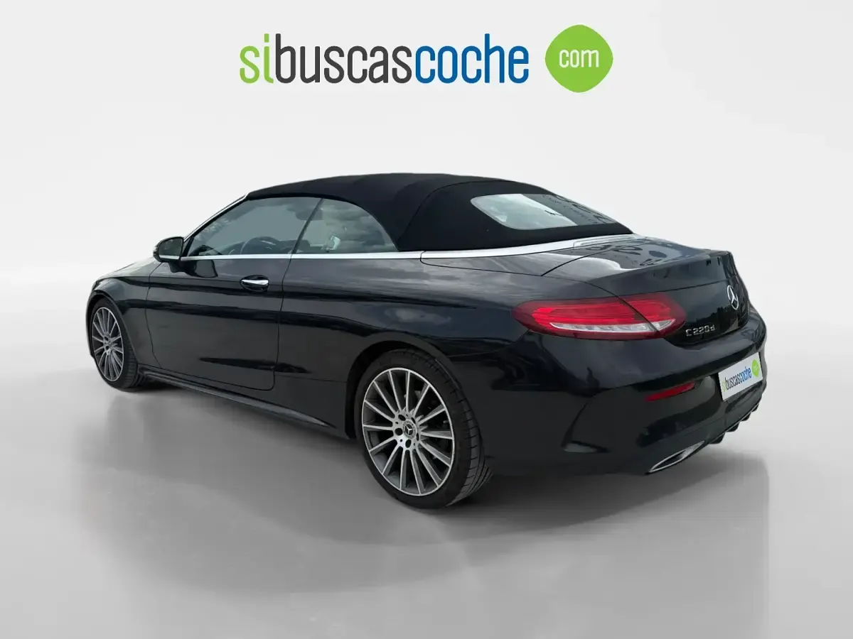 Usado Mercedes C220 170 CV (125 kW) 2018 Negro Descapotable