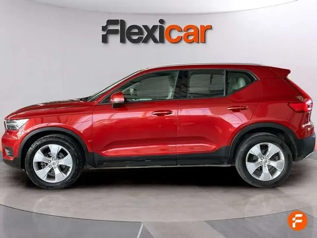 Usado Volvo XC40 Momentum 150 CV (110 kW) 2019 Rojo SUV