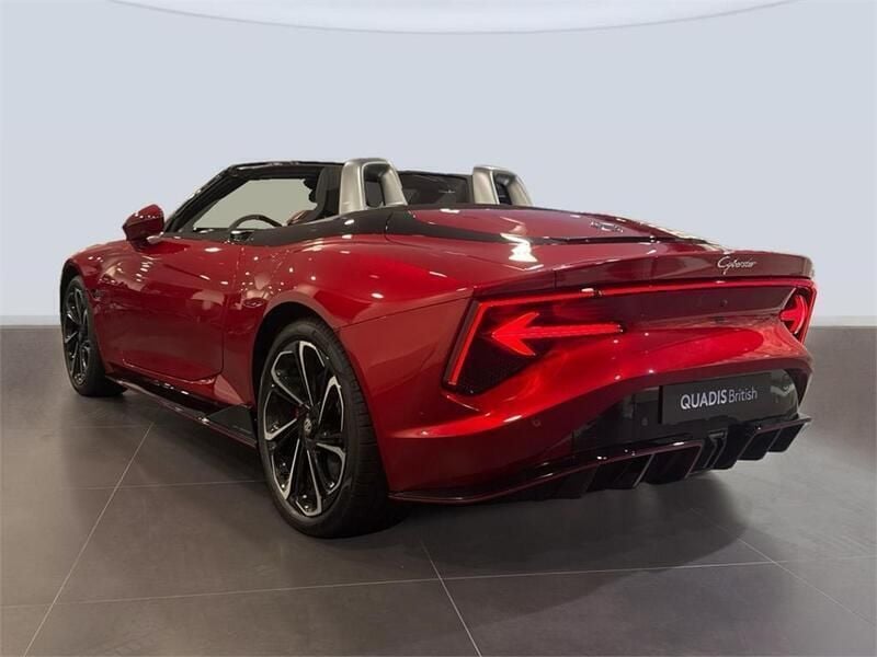 Usado MG Cyberster 375 kW (510 CV) 2024 Rojo Descapotable