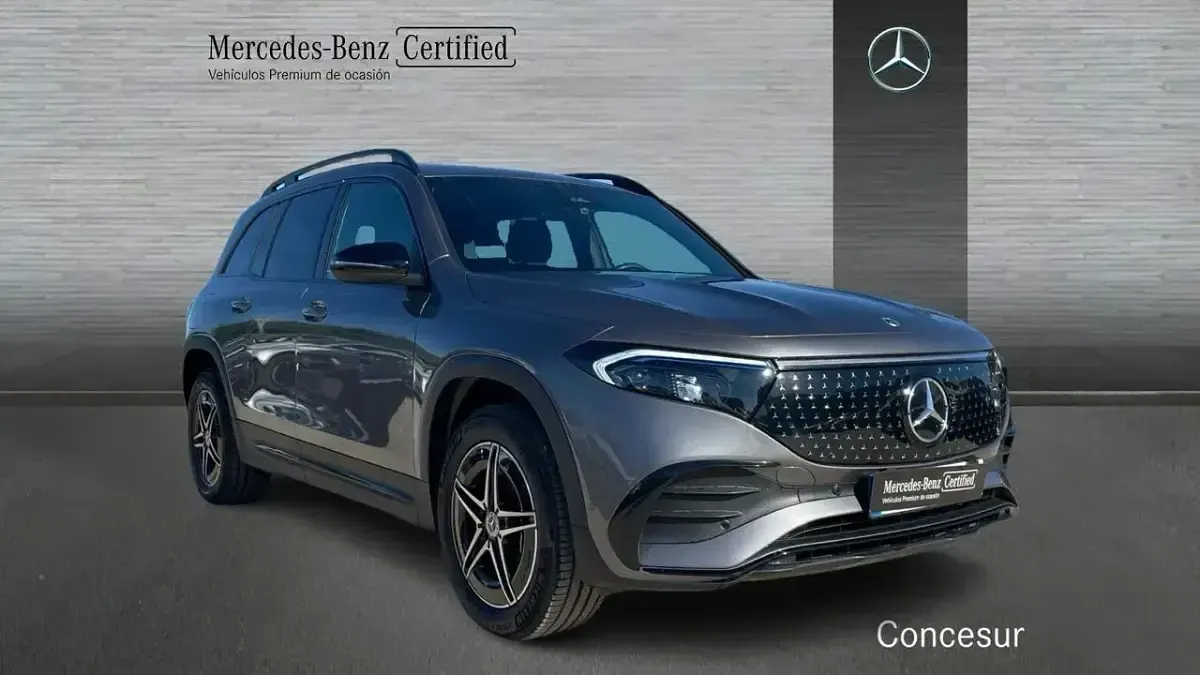 Käytetty Mercedes EQB250+ 139 kW (190 HP) 2025 Harmaa Katumaasturi
