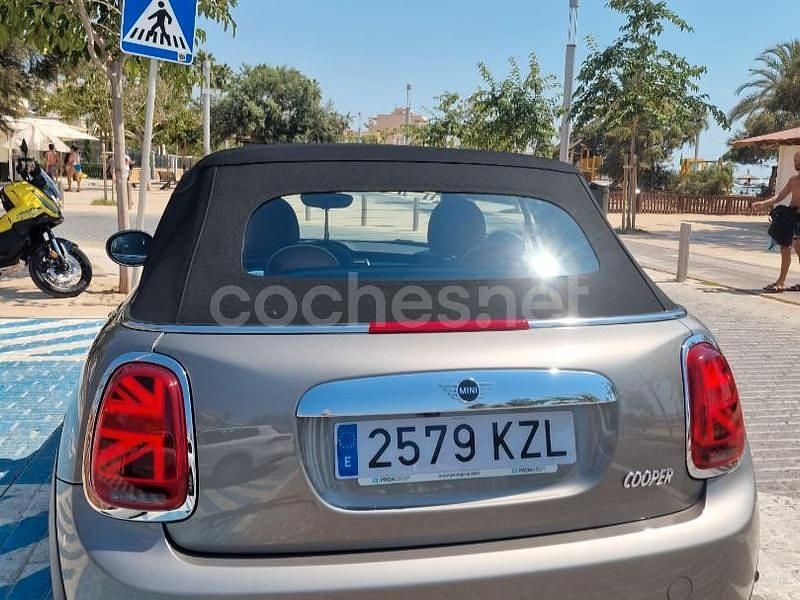 Usado Mini Cooper Cabriolet 136 CV (100 kW) 2019 Gris / plata Descapotable