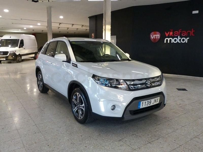 Usado Suzuki Vitara GLX 120 CV (88 kW) 2016 Blanco SUV