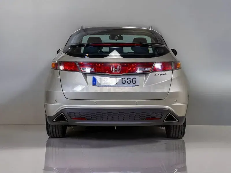 Usado Honda Civic Sport 140 CV (102 kW) 2008 Beige Berlina