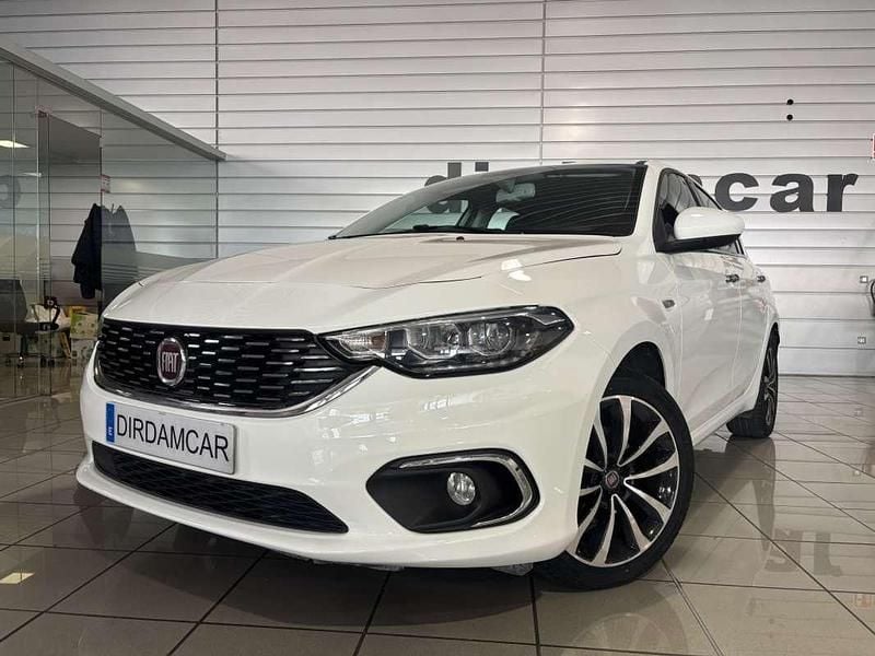 Blanco Usado 2018 Fiat Tipo Lounge Utilitario | 10.990 € (Precio justo) - Imagen 1/4