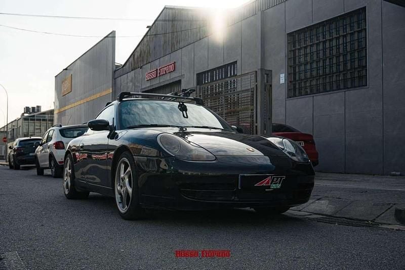 Usado Porsche 911 Carrera 4 300 CV (220 kW) 1999 Gris Coupe
