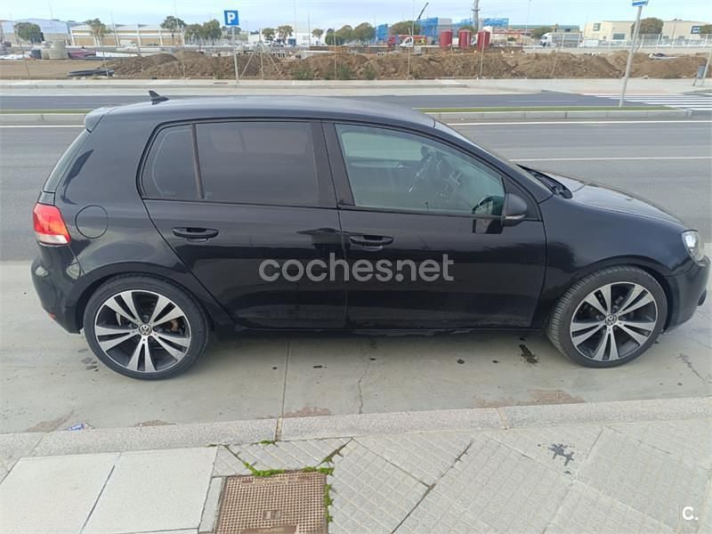 Negro Usado 2009 VW Golf Advance Berlina | 6200 € (Buen precio) - Imagen 1/4