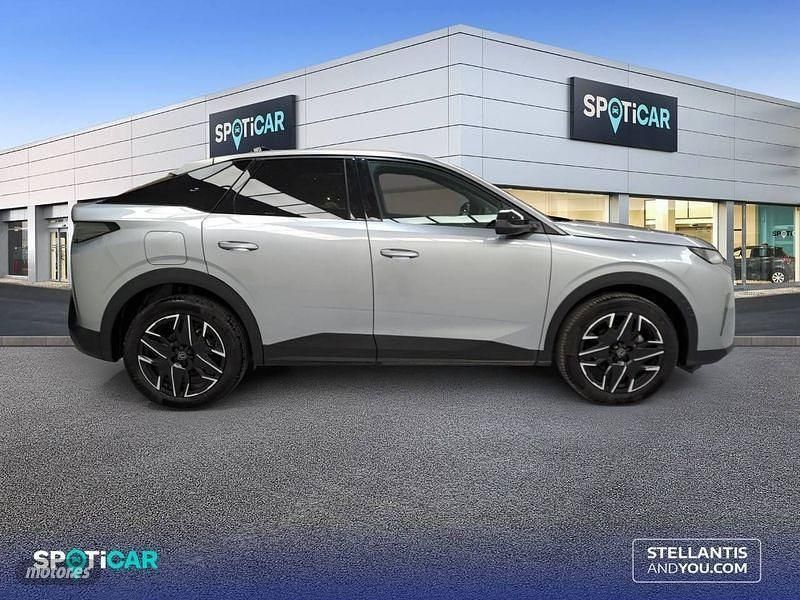 Usado Peugeot 3008 Allure 136 CV (100 kW) 2025 Gris SUV