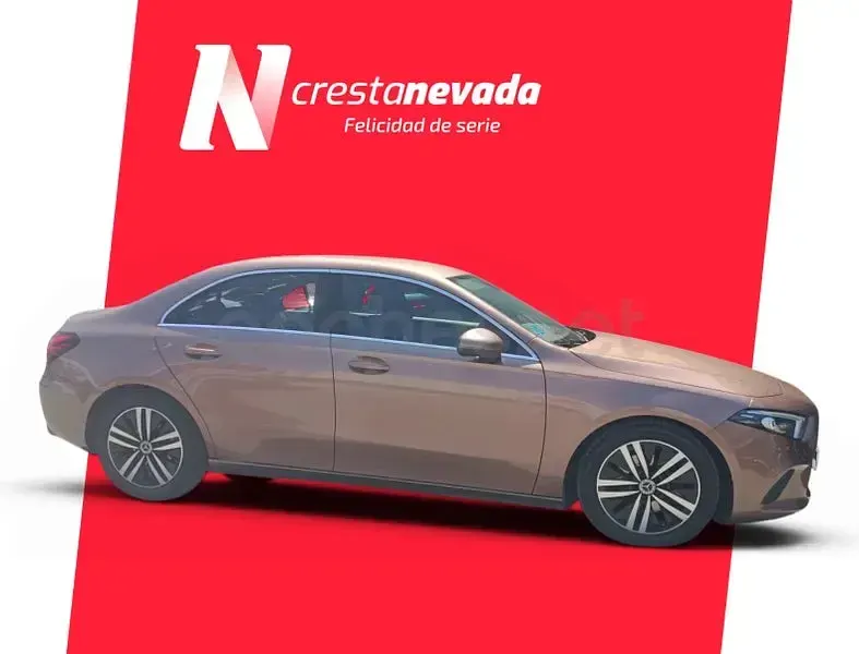 Usado Mercedes A180 116 CV (85 kW) 2022 Marrón Berlina