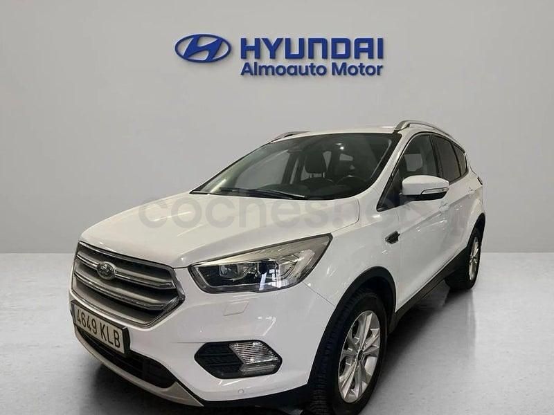 Usado Ford Kuga Titanium 150 CV (110 kW) 2018 Blanco SUV