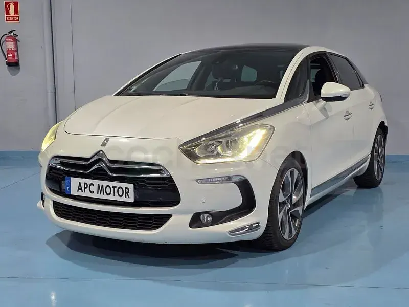 Usado Citroën DS5 Style 163 CV (119 kW) 2013 Blanco Utilitario
