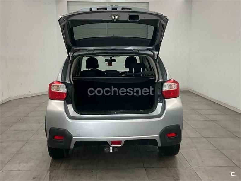 Usado Subaru XV Sport 147 CV (108 kW) 2013 Gris / plata SUV
