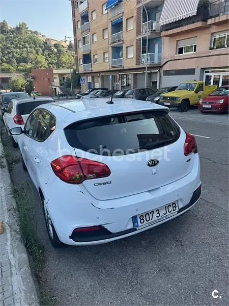 Usado Kia Ceed GT 90 CV (66 kW) 2015 Blanco Berlina