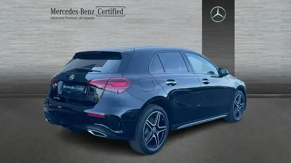 Nuevo Mercedes A250 218 CV (160 kW) 2025 Negro Berlina