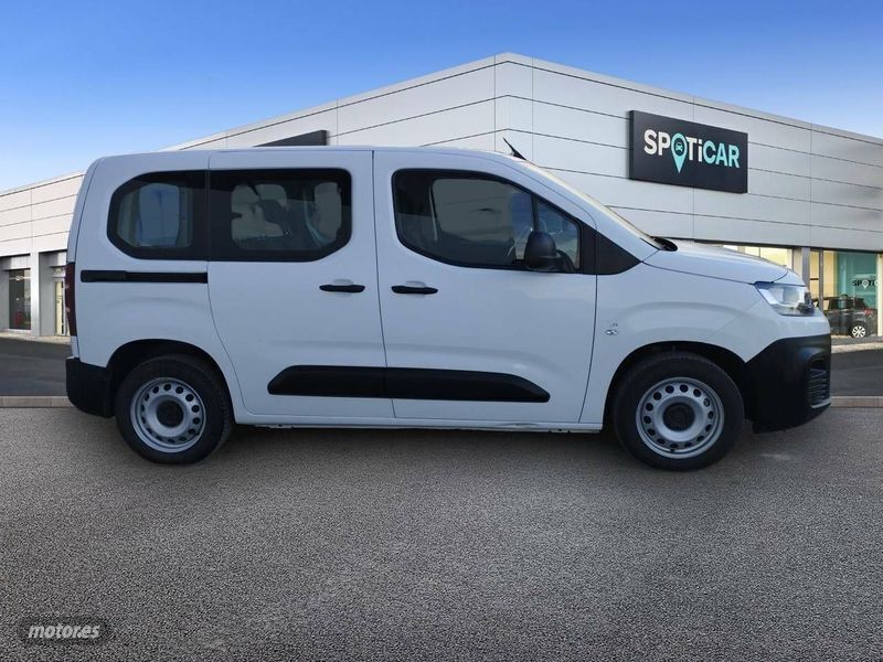 Usado Citroën Berlingo Live 102 CV (75 kW) 2020 Blanco Monovolumen