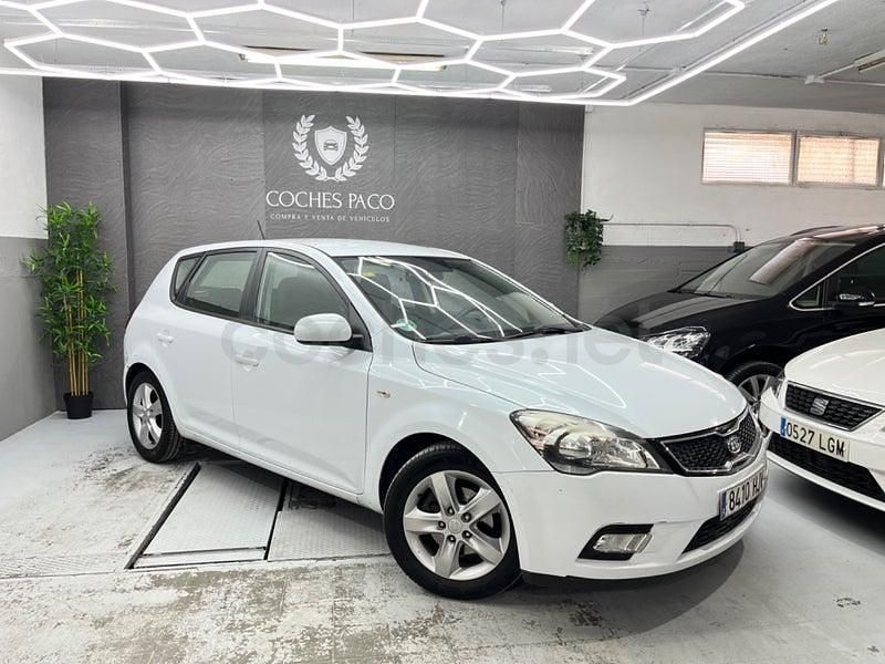 Usado Kia Ceed 100 CV (73 kW) 2012 Blanco Utilitario