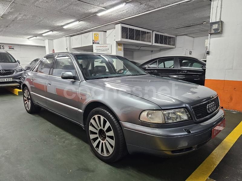 Usado Audi A8 300 CV (220 kW) 1997 Gris / plata Berlina