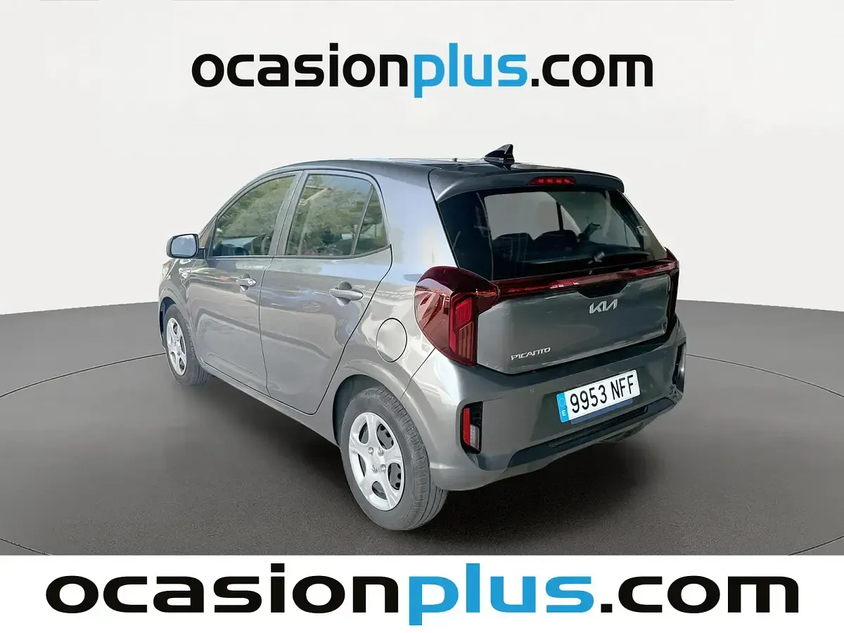 Usado Kia Picanto 63 CV (46 kW) 2025 Gris Utilitario