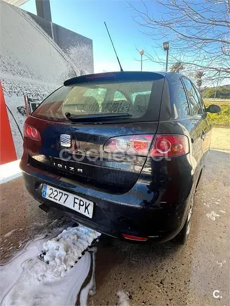 Usado Seat Ibiza Sport 100 CV (73 kW) 2007 Negro Utilitario