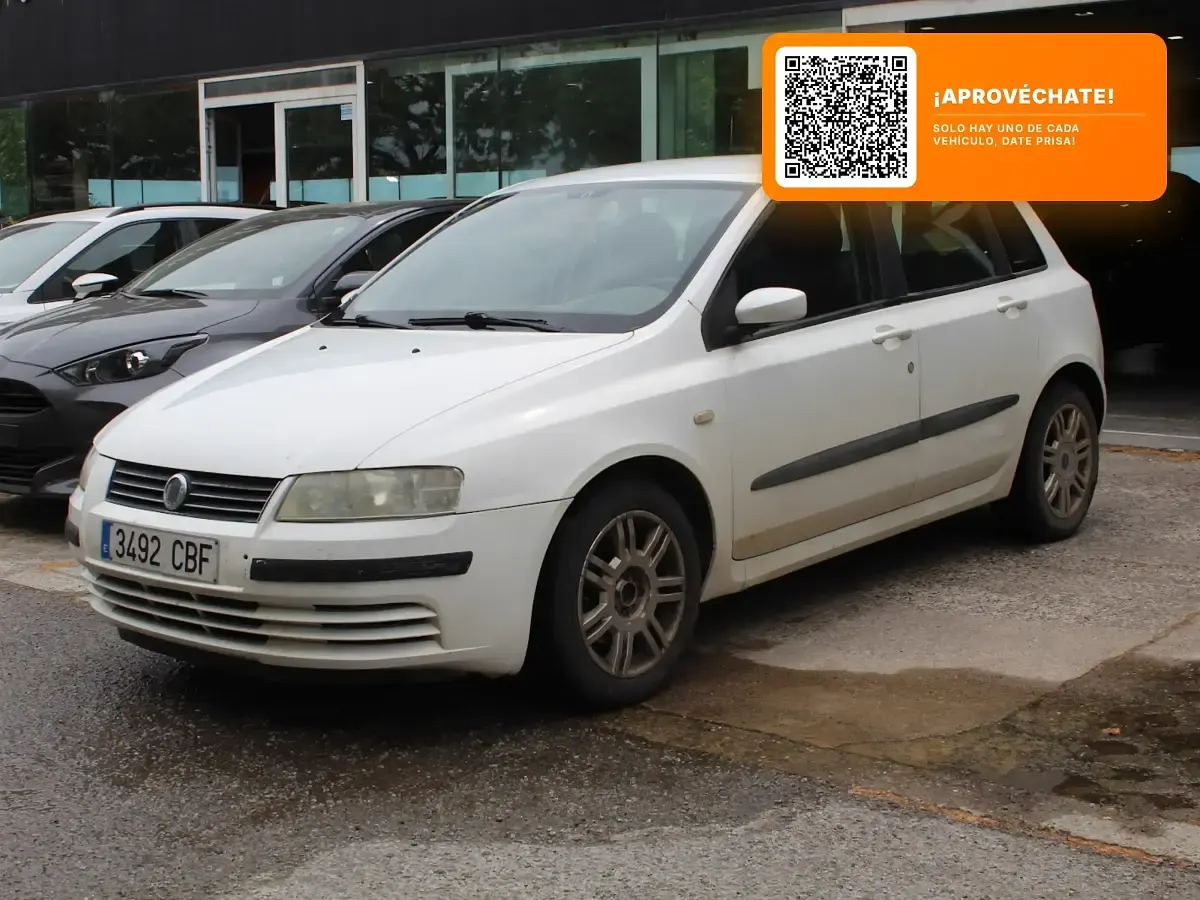 Usado Fiat Stilo Active 115 CV (84 kW) 2002 Blanco Berlina