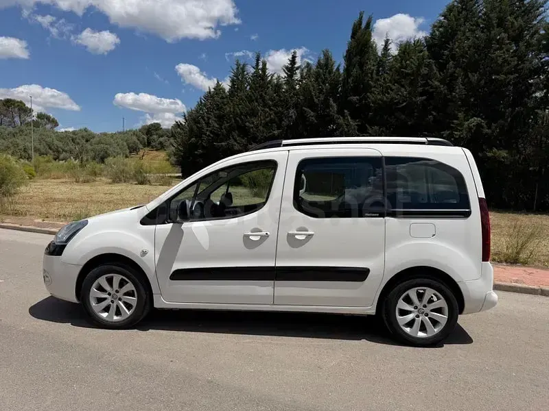 Usado Citroën Berlingo 112 CV (82 kW) 2012 Blanco Monovolumen