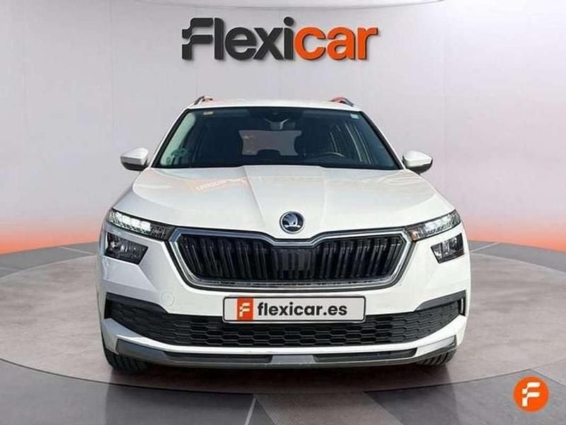 Usado Skoda Kamiq Ambition 110 CV (80 kW) 2021 Blanco SUV