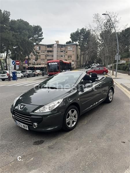 Usado Peugeot 307 CC 110 CV (80 kW) 2006 Gris / plata Descapotable