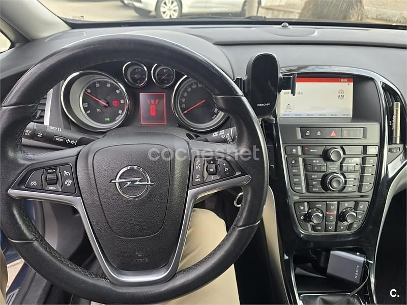 Usado Opel Astra Excellence 136 CV (100 kW) 2015 Azul Berlina
