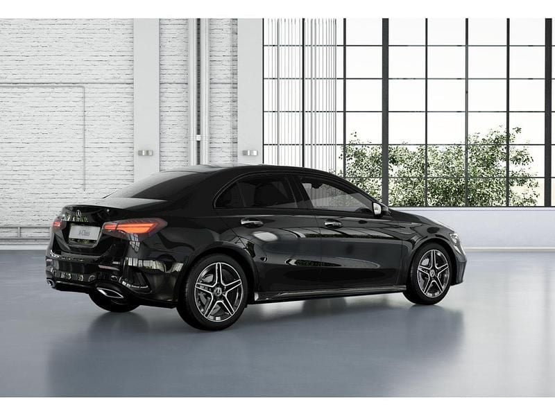 Nuevo Mercedes A180 136 CV (100 kW) 2025 Negro Berlina