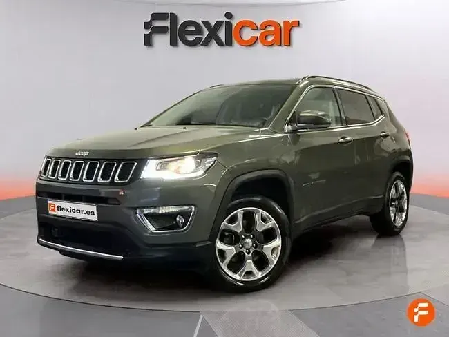 Occasion Jeep Compass Limited 140 PK (102 kW) 2017 Grijs SUV
