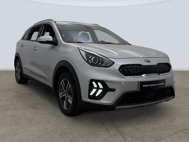 Usado Kia Niro 141 CV (103 kW) 2021 Gris SUV