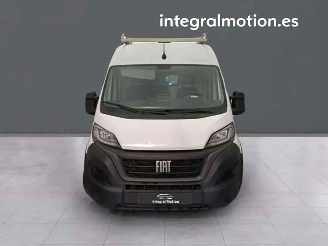 Usado Fiat Ducato 140 CV (102 kW) 2023 Blanco Van
