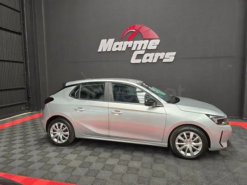 Usado Opel Corsa Edition 100 CV (73 kW) 2024 Gris Utilitario