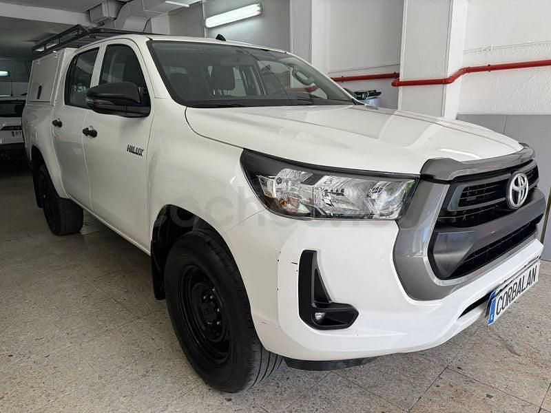 Usado Toyota HiLux 150 CV (110 kW) 2023 Blanco Pickup/Camioneta