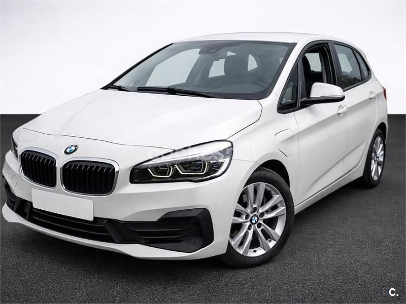 Usado BMW 225 Active Tourer iPerformance 224 CV (164 kW) 2019 Blanco Monovolumen