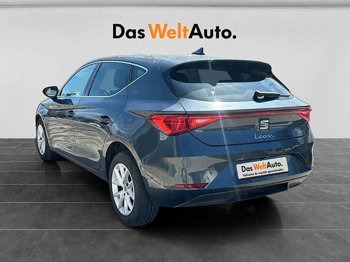 Usado Seat Leon Style 116 CV (85 kW) 2025 Gris