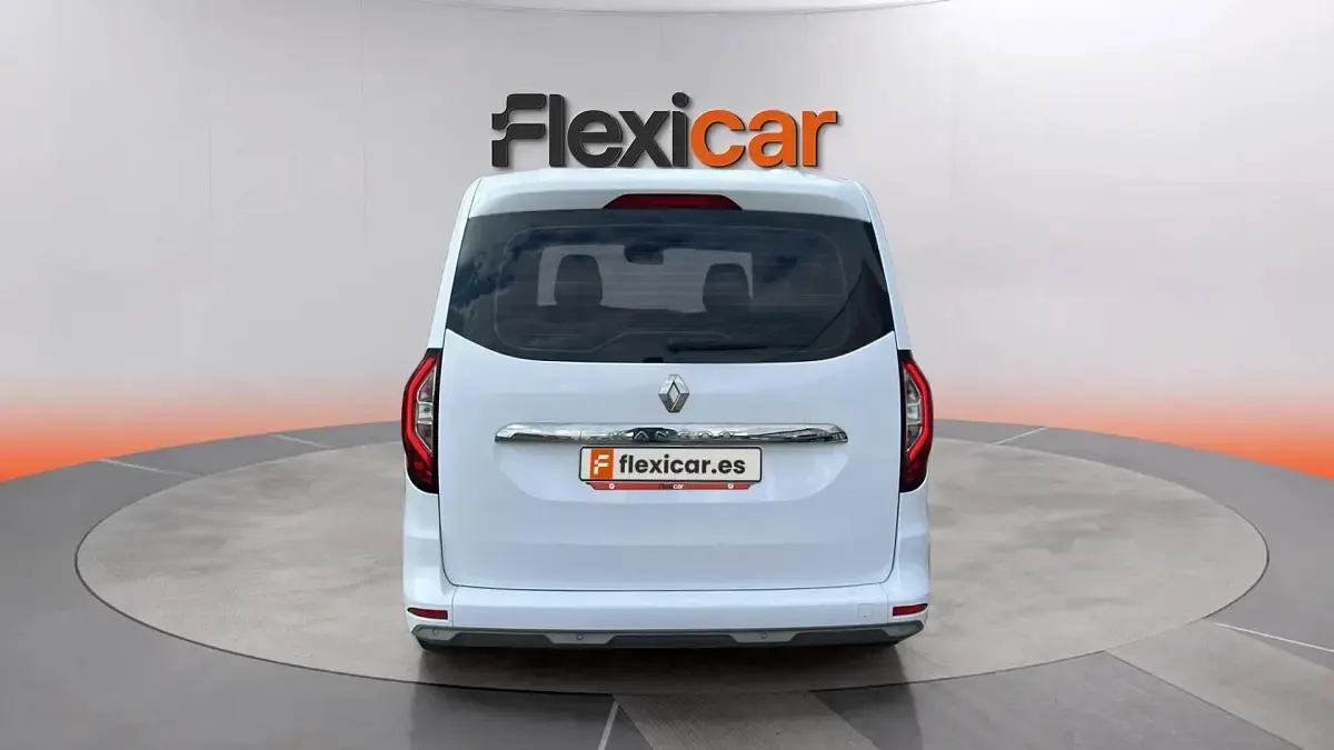Usado Renault Kangoo 116 CV (85 kW) 2022 Blanco Monovolumen