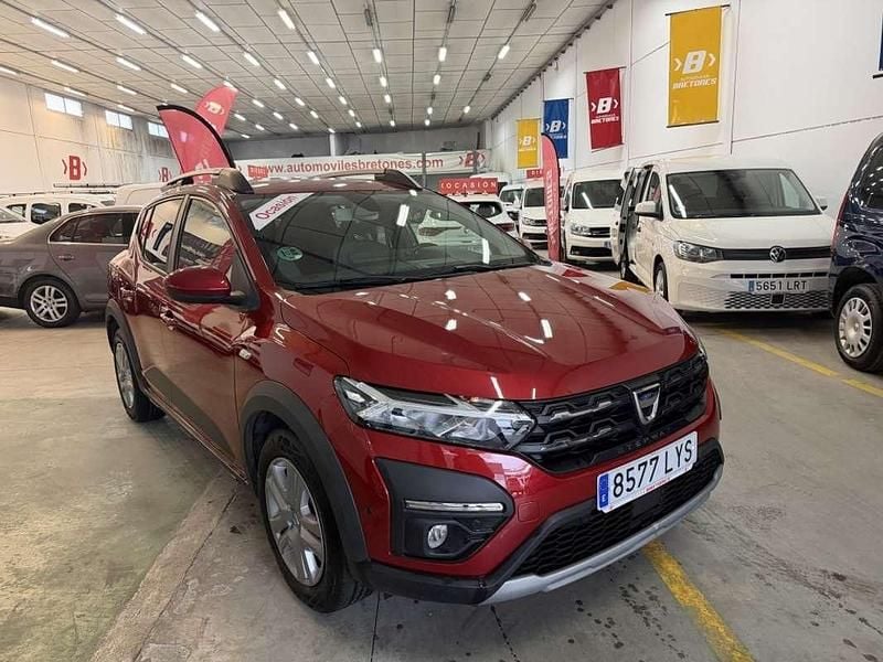 Usado Dacia Sandero Expression 91 CV (66 kW) 2022 Burdeos Utilitario