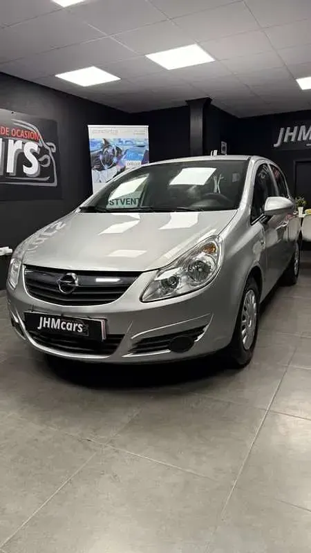 Usado Opel Corsa Cosmo 80 CV (58 kW) 2009 Gris Utilitario