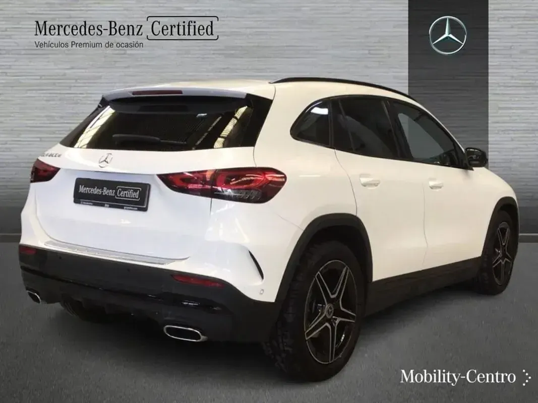 Usado Mercedes GLA200 AMG line 150 CV (110 kW) 2022 Blanco polar  pintura unicolor SUV