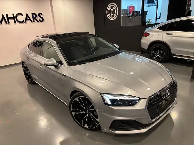 Usado Audi A5 Sportback 163 CV (119 kW) 2020 Gris / plata Utilitario
