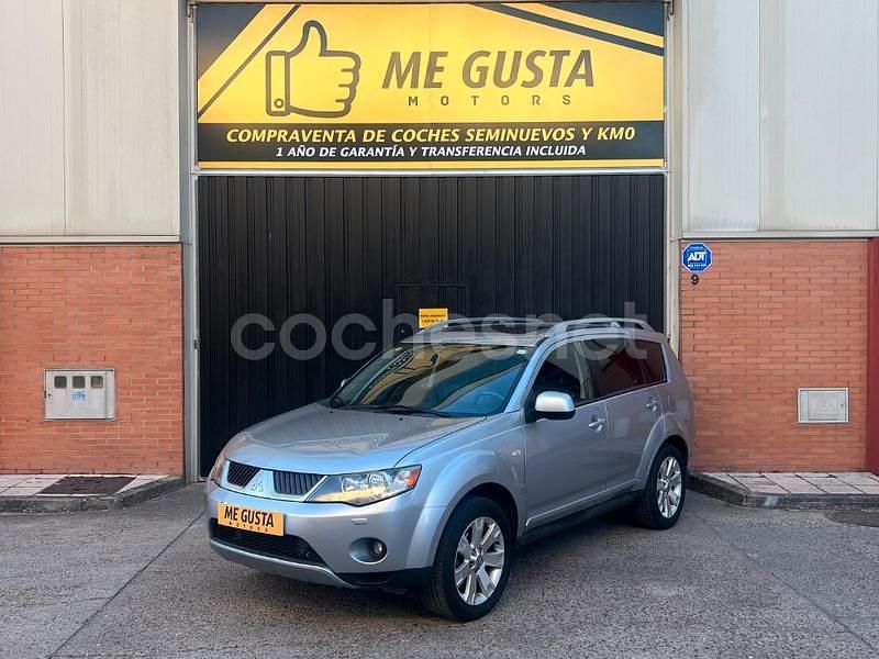 Gris / plata Usado 2007 Mitsubishi Outlander SUV | 8990 € (Un poco caro) - Imagen 1/4