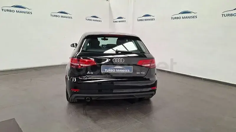Usado Audi A3 Premium 116 CV (85 kW) 2020 Negro Berlina