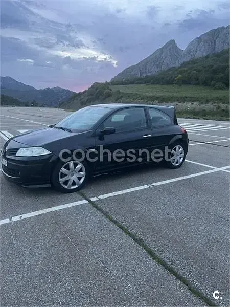 Usado Renault Mégane Expression 110 CV (80 kW) 2007 Negro Berlina